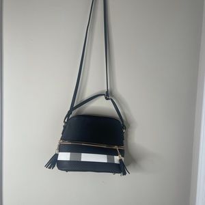Shoulder strap bag